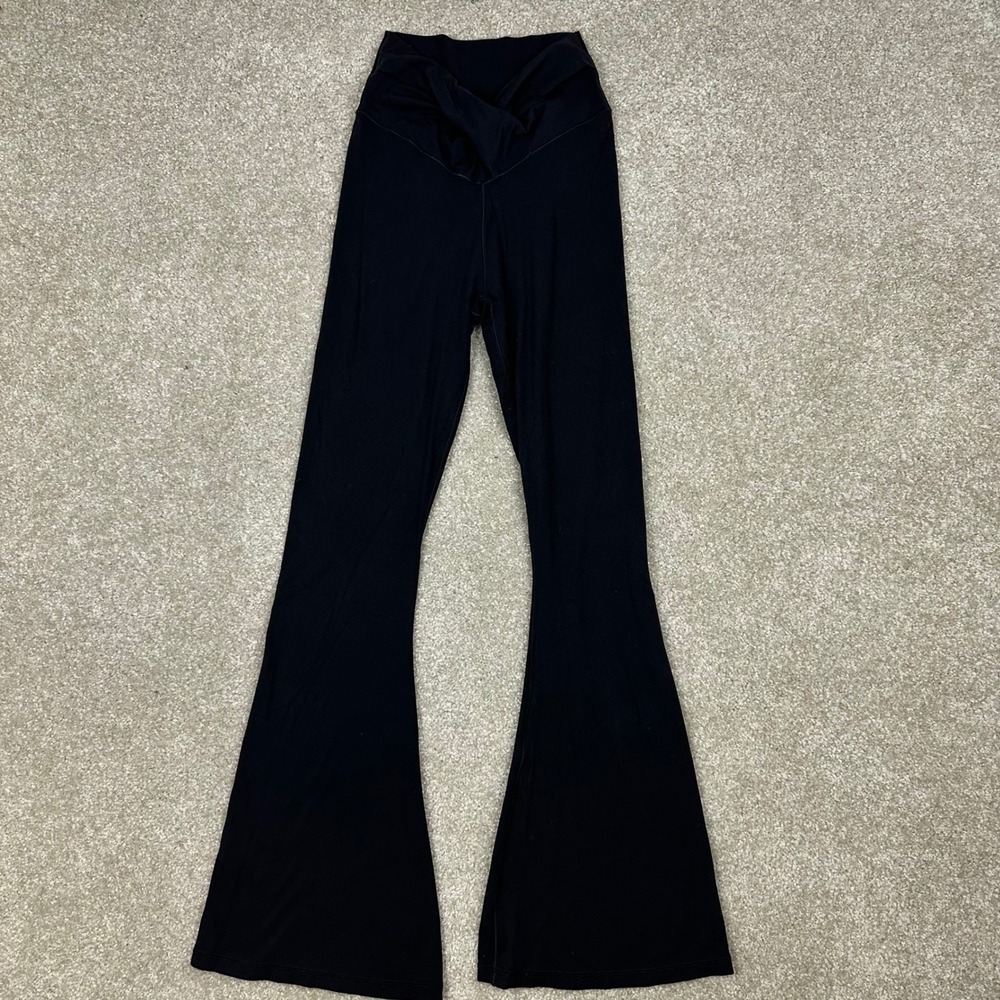 OFFLINE by Aerie Real Me High Rise Crossover Flare Leggings Black Womens Medium